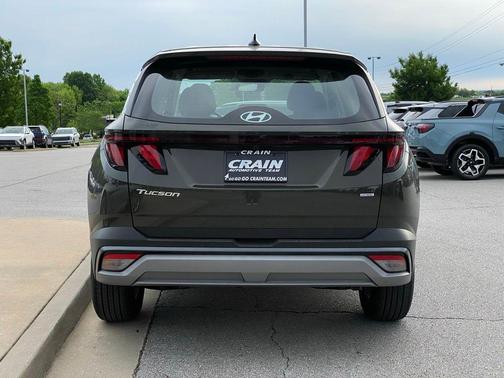 Green 2026 Hyundai TUCSON SE