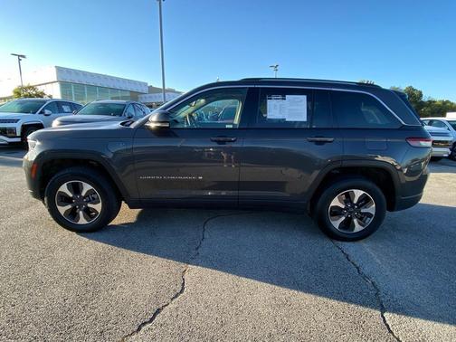 2023 Jeep Grand Cherokee 4xe Base