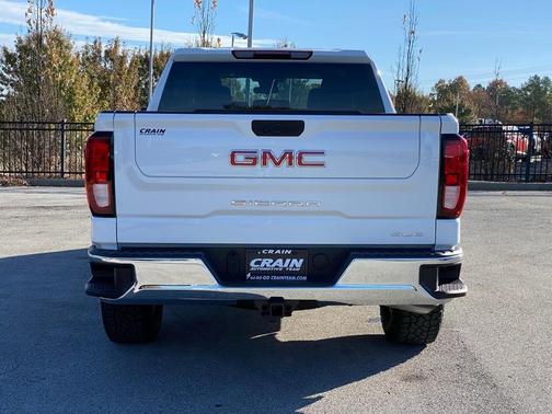 2025 GMC Sierra 1500 SLE