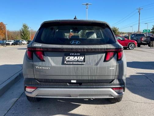 2025 Hyundai TUCSON SE