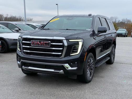 2025 GMC Yukon Elevation