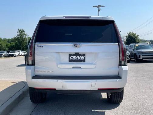 2020 Cadillac Escalade Premium Luxury