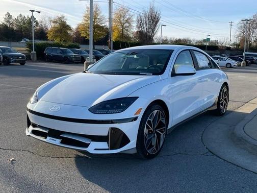 2025 Hyundai IONIQ 6 SEL