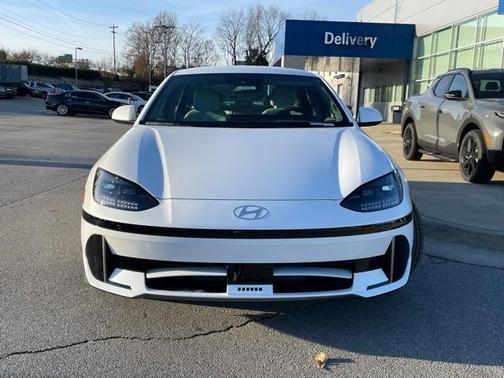 2025 Hyundai IONIQ 6 SEL