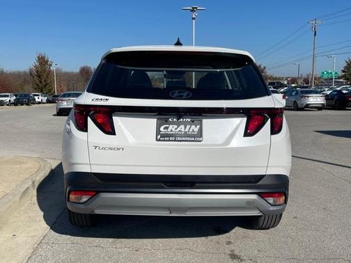 2025 Hyundai TUCSON SE