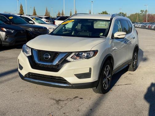 2020 Nissan Rogue SV