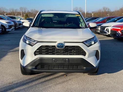 2024 Toyota RAV4 Hybrid XLE