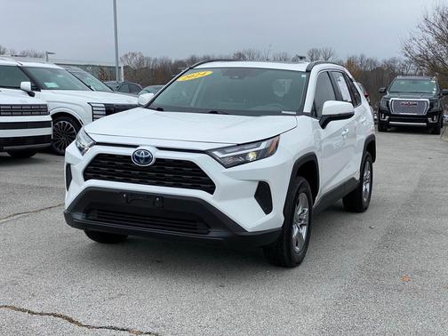 2024 Toyota RAV4 Hybrid XLE