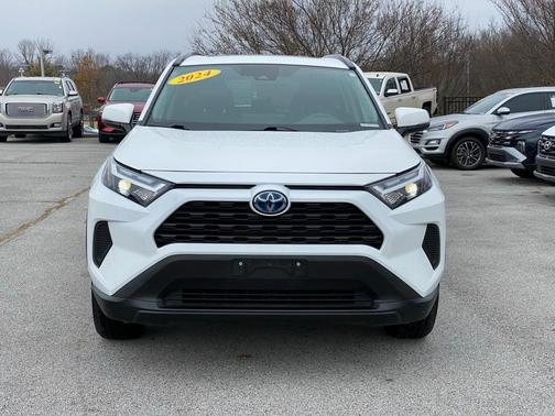2024 Toyota RAV4 Hybrid XLE