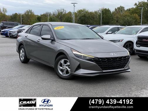 2022 Hyundai ELANTRA SE