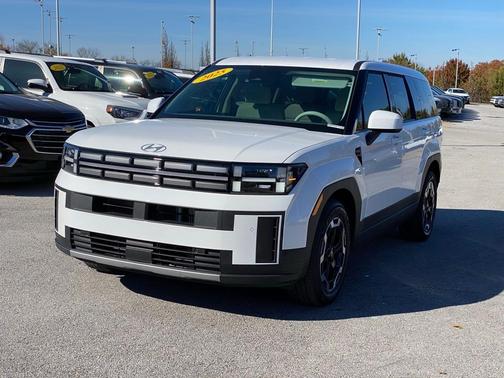 2025 Hyundai SANTA FE SE