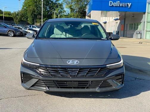 2025 Hyundai ELANTRA HEV Limited