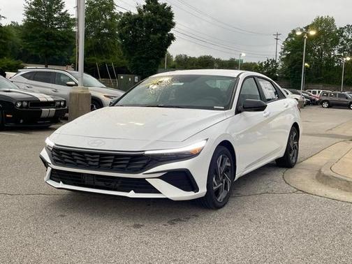 2025 Hyundai ELANTRA HEV SEL Sport