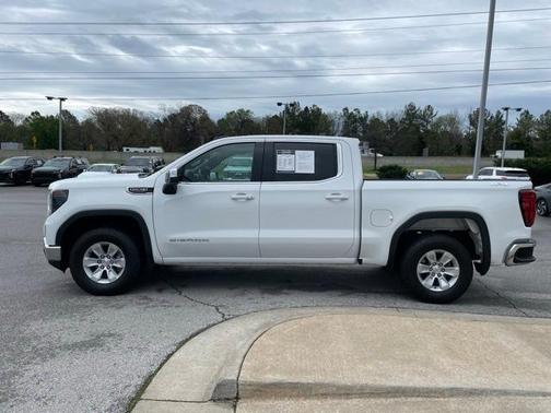 2024 GMC Sierra 1500 SLE