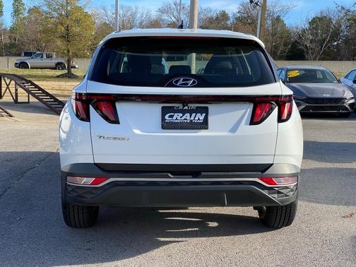 2022 Hyundai TUCSON SE