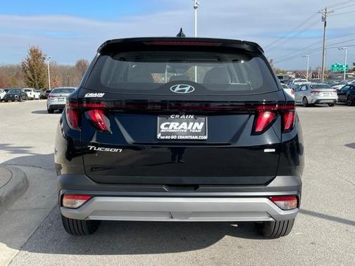 2025 Hyundai TUCSON SE