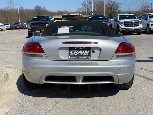 2003 Dodge Viper SRT-10