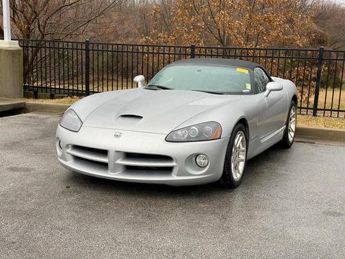 2003 Dodge Viper SRT-10