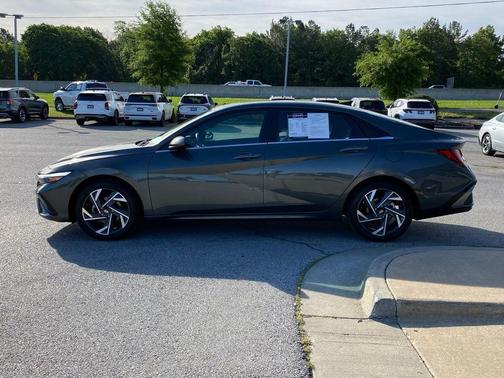 Gray 2024 Hyundai ELANTRA SEL