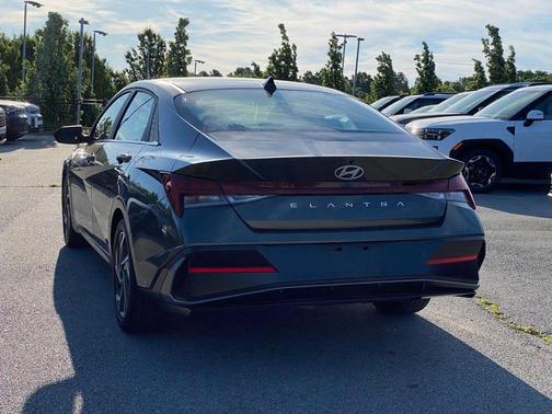 Gray 2024 Hyundai ELANTRA SEL