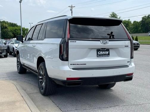 2023 Cadillac Escalade ESV Sport Platinum
