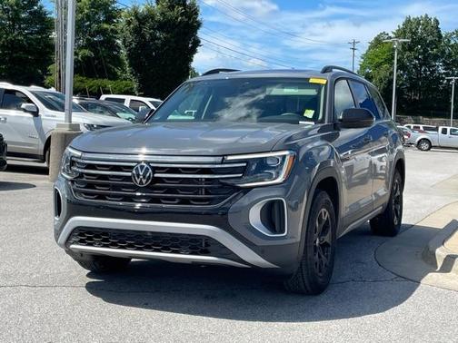 2025 Volkswagen Atlas 2.0T Peak Edition