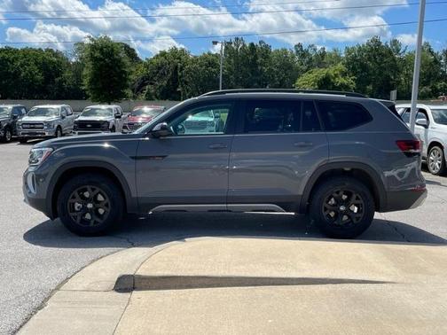 2025 Volkswagen Atlas 2.0T Peak Edition