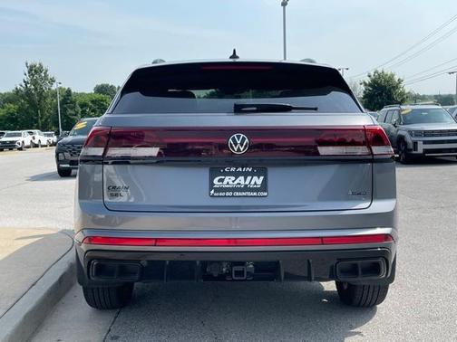2025 Volkswagen Atlas Cross Sport 2.0T SEL R-Line Black