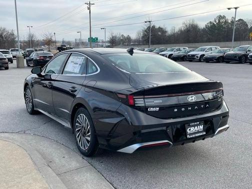 2025 Hyundai SONATA Hybrid SEL