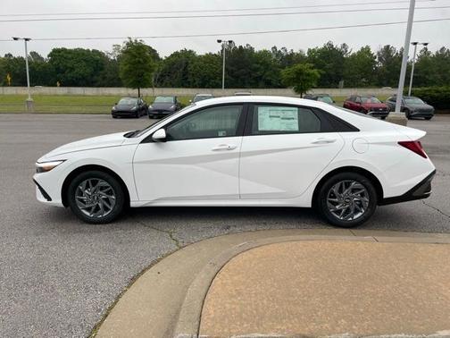 2025 Hyundai ELANTRA HEV Blue