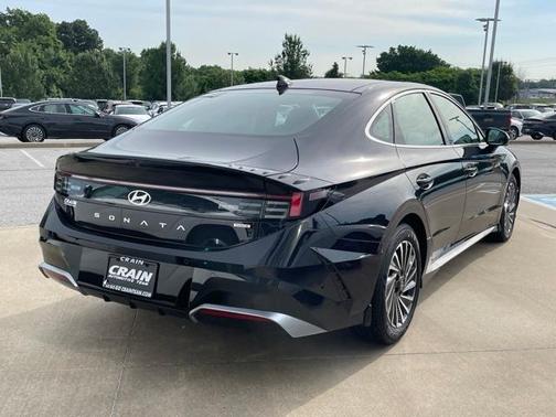 2025 Hyundai SONATA Hybrid Limited