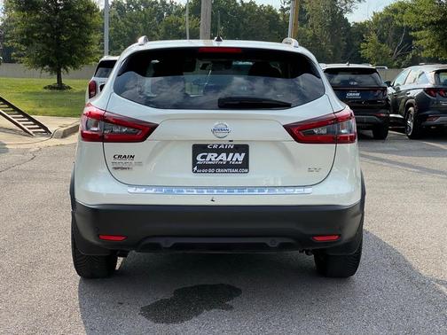 2022 Nissan Rogue Sport SV