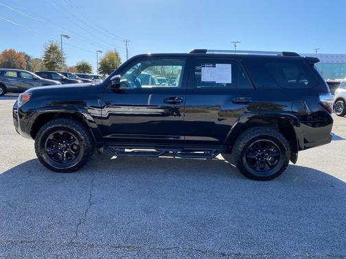 2022 Toyota 4Runner SR5