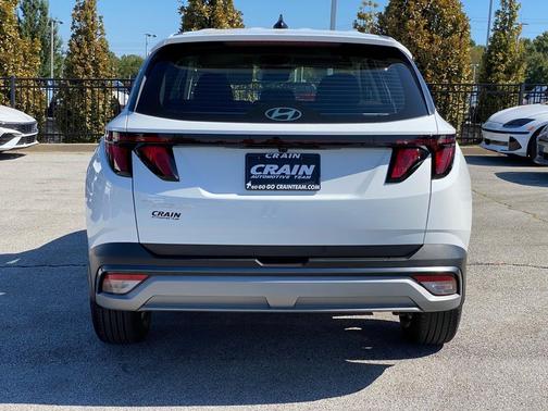 2026 Hyundai TUCSON SE