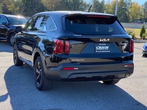 2023 Kia Sorento LX