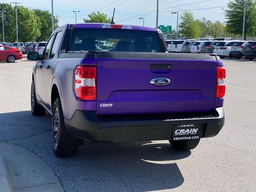 Silver Metallic 2024 Ford Maverick XLT