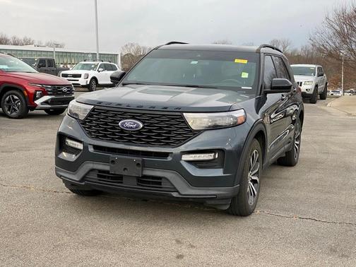 2022 Ford Explorer ST-Line