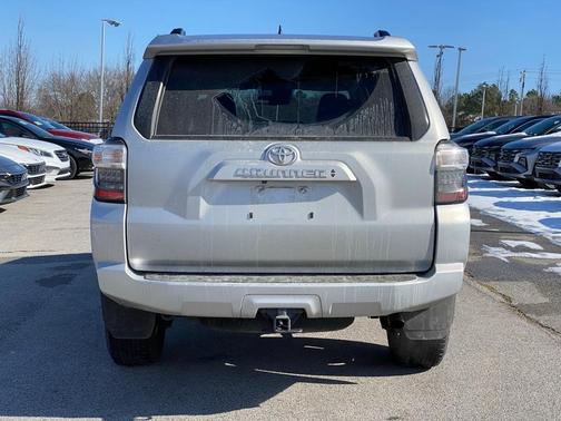 2024 Toyota 4Runner SR5