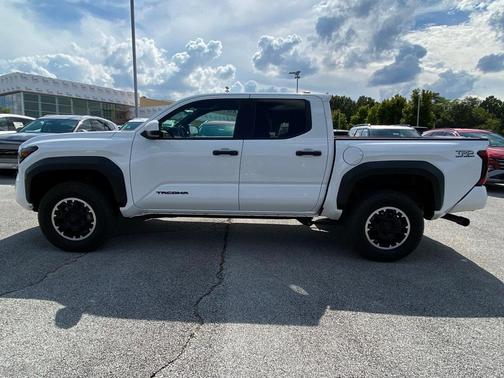 2024 Toyota Tacoma TRD Off Road