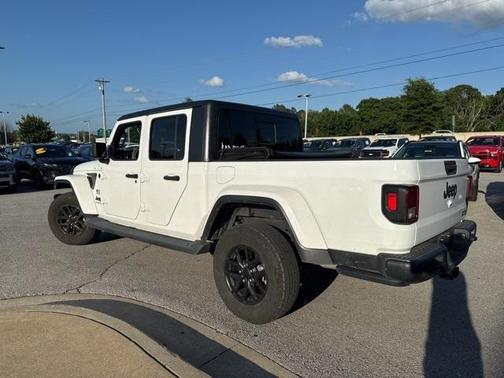 2023 Jeep Gladiator Sport