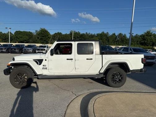2023 Jeep Gladiator Sport