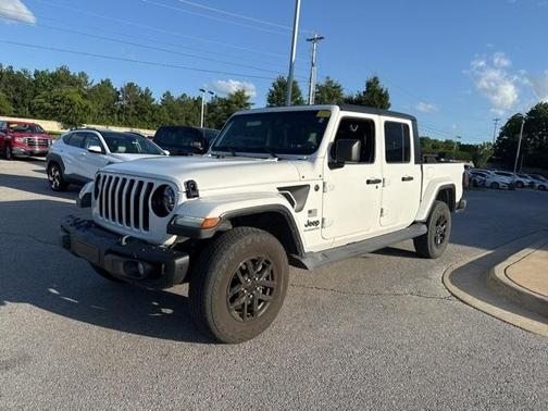 2023 Jeep Gladiator Sport