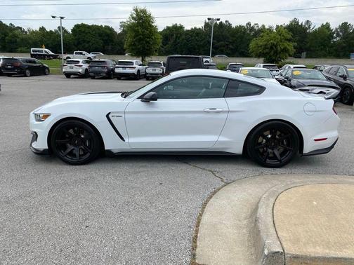 Oxford White 2019 Ford Shelby GT350 Base
