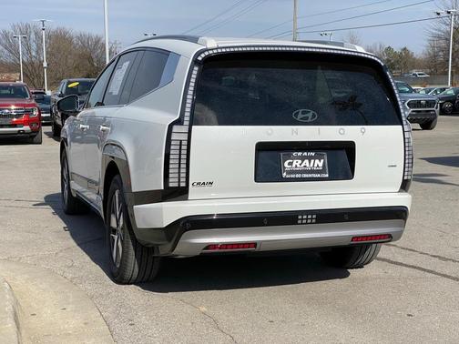 2026 Hyundai IONIQ 9 SEL