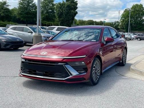 2025 Hyundai SONATA Hybrid SEL