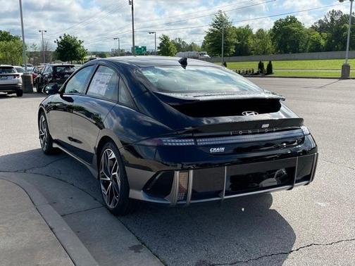 2025 Hyundai IONIQ 6 Limited