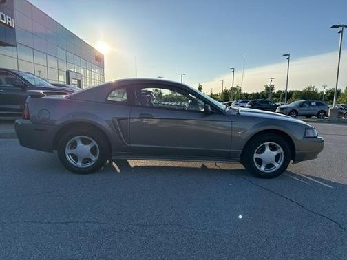 2002 Ford Mustang V6