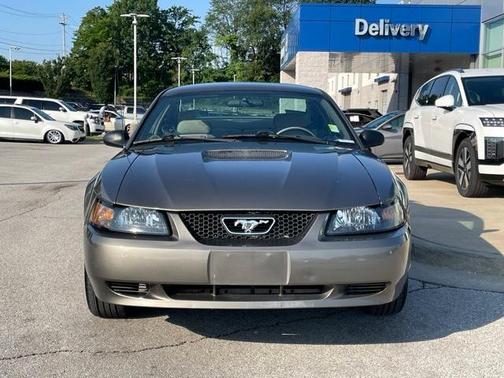 2002 Ford Mustang V6