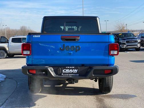 2025 Jeep Gladiator Sport