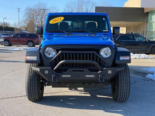 2025 Jeep Gladiator Sport